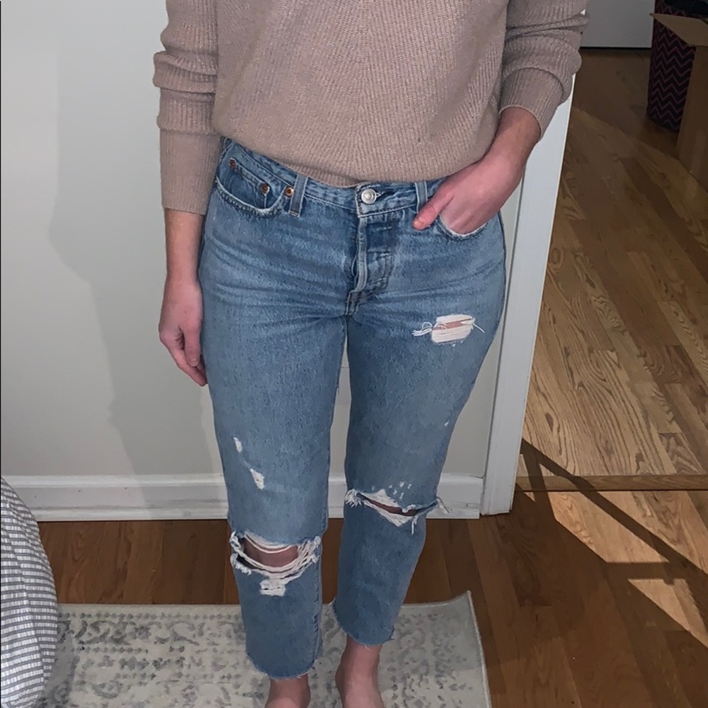 Levi’s Light Wash Jeans “Wedgie Fit”